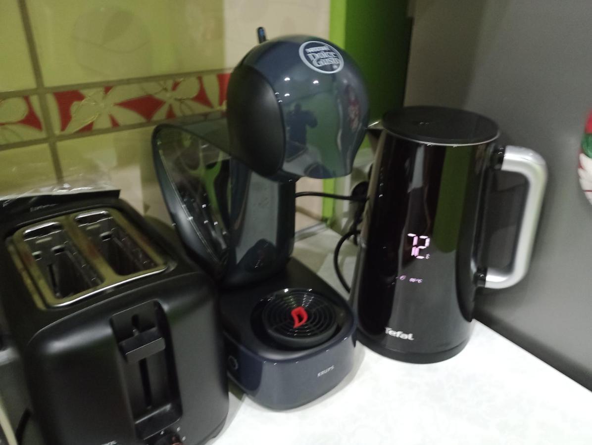 ורוצלב Apartament Venge -Cale Mieszkanie 46M2 Na Wylacznosc - Z Jedna Sypialnia I Jednym Sypialno-Salonem -3 Pietro Bez Windy- Rezerwacja Bez Karty Kredytowej-Klimatyzacja-Netflix-2 Lozeczka Dzieciece- Bezplatny Parking Publiczny מראה חיצוני תמונה