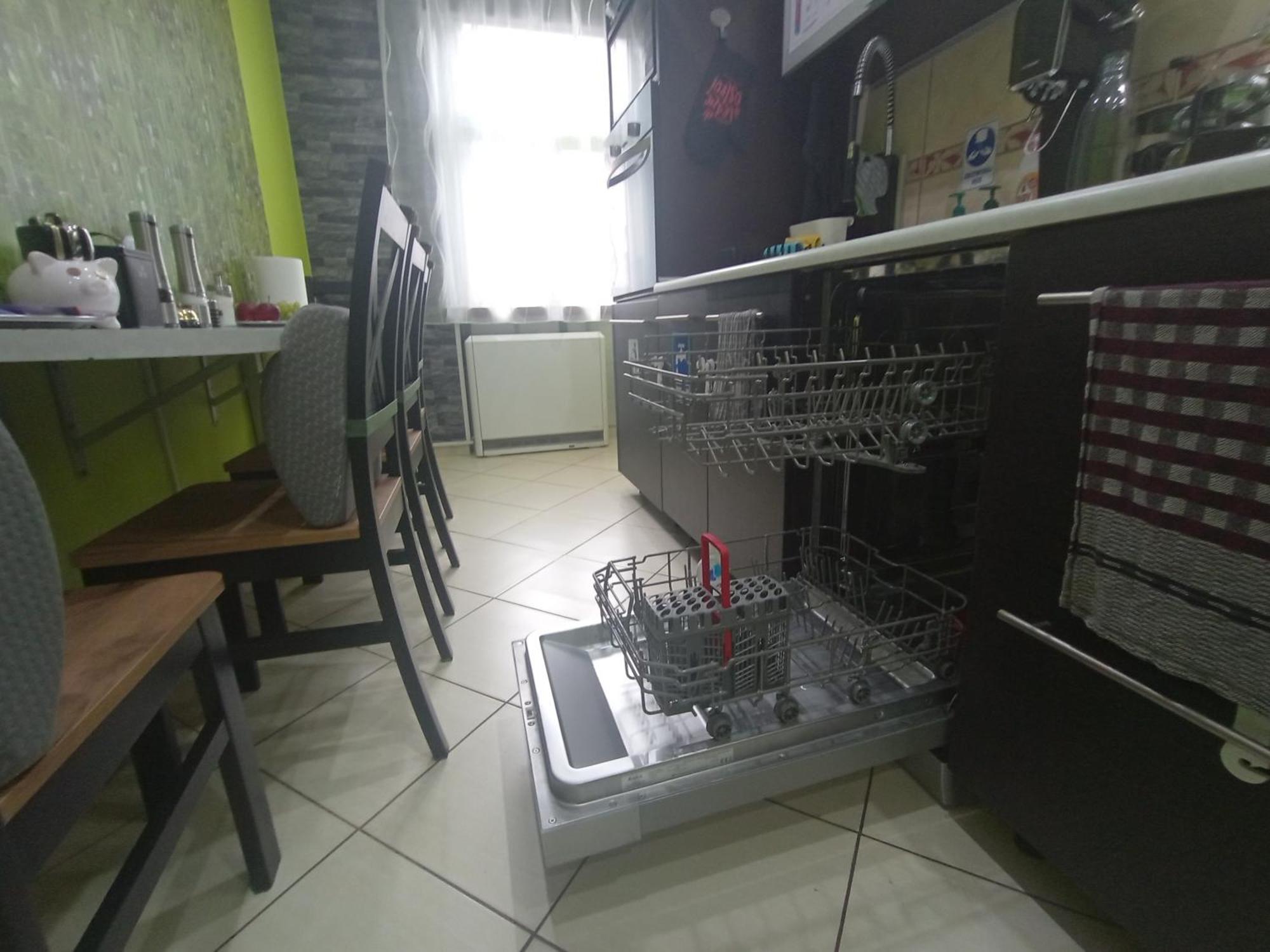 ורוצלב Apartament Venge -Cale Mieszkanie 46M2 Na Wylacznosc - Z Jedna Sypialnia I Jednym Sypialno-Salonem -3 Pietro Bez Windy- Rezerwacja Bez Karty Kredytowej-Klimatyzacja-Netflix-2 Lozeczka Dzieciece- Bezplatny Parking Publiczny מראה חיצוני תמונה