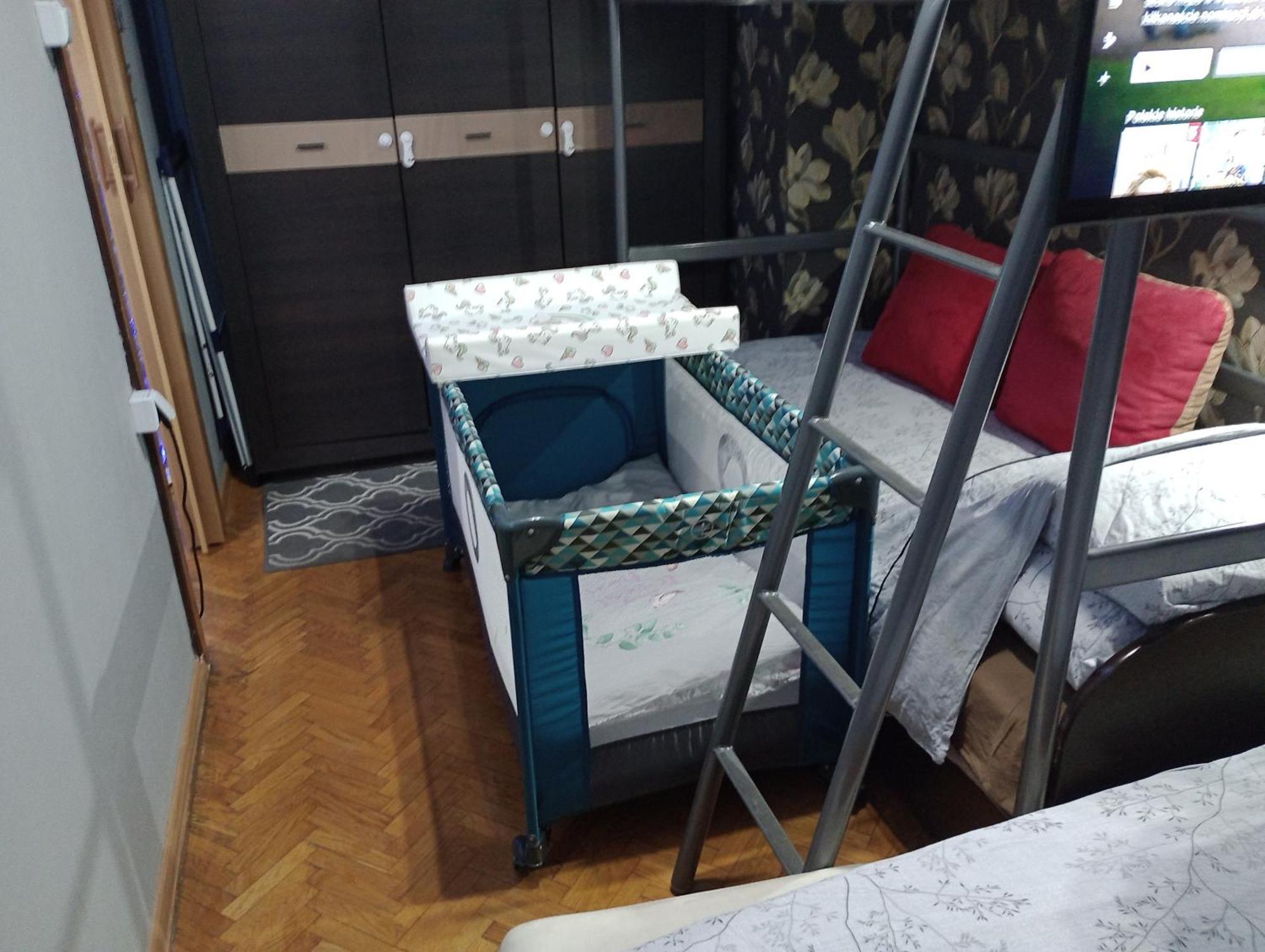 ורוצלב Apartament Venge -Cale Mieszkanie 46M2 Na Wylacznosc - Z Jedna Sypialnia I Jednym Sypialno-Salonem -3 Pietro Bez Windy- Rezerwacja Bez Karty Kredytowej-Klimatyzacja-Netflix-2 Lozeczka Dzieciece- Bezplatny Parking Publiczny מראה חיצוני תמונה