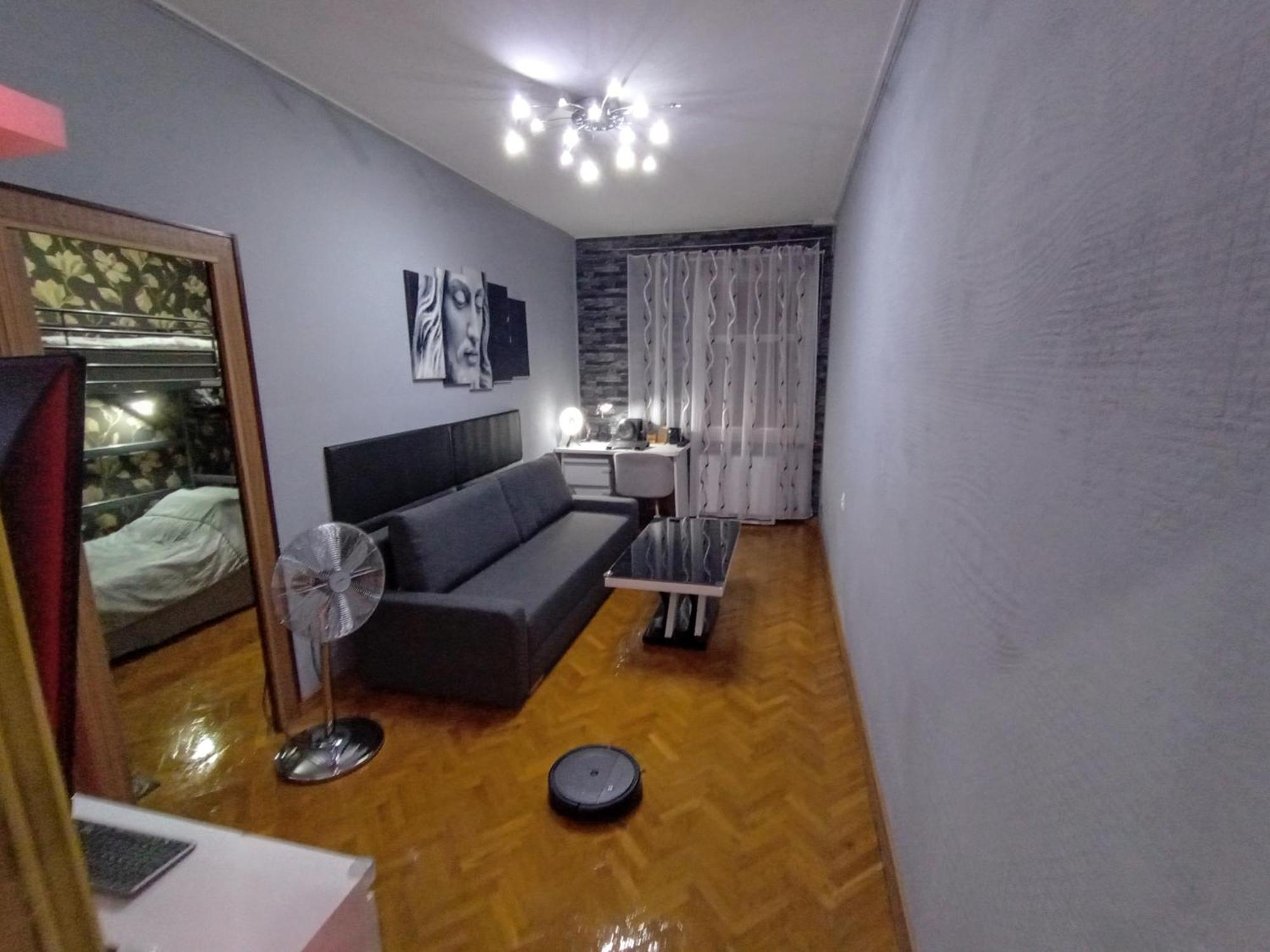 ורוצלב Apartament Venge -Cale Mieszkanie 46M2 Na Wylacznosc - Z Jedna Sypialnia I Jednym Sypialno-Salonem -3 Pietro Bez Windy- Rezerwacja Bez Karty Kredytowej-Klimatyzacja-Netflix-2 Lozeczka Dzieciece- Bezplatny Parking Publiczny מראה חיצוני תמונה